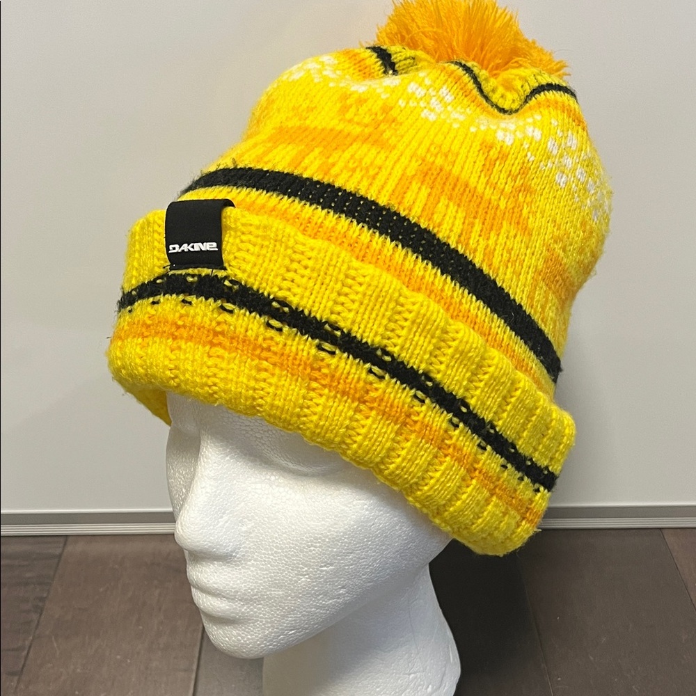 Dakine Yellow and Black Pom-Pom Beanie